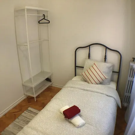 City Center Homestay Cozy And Sunny